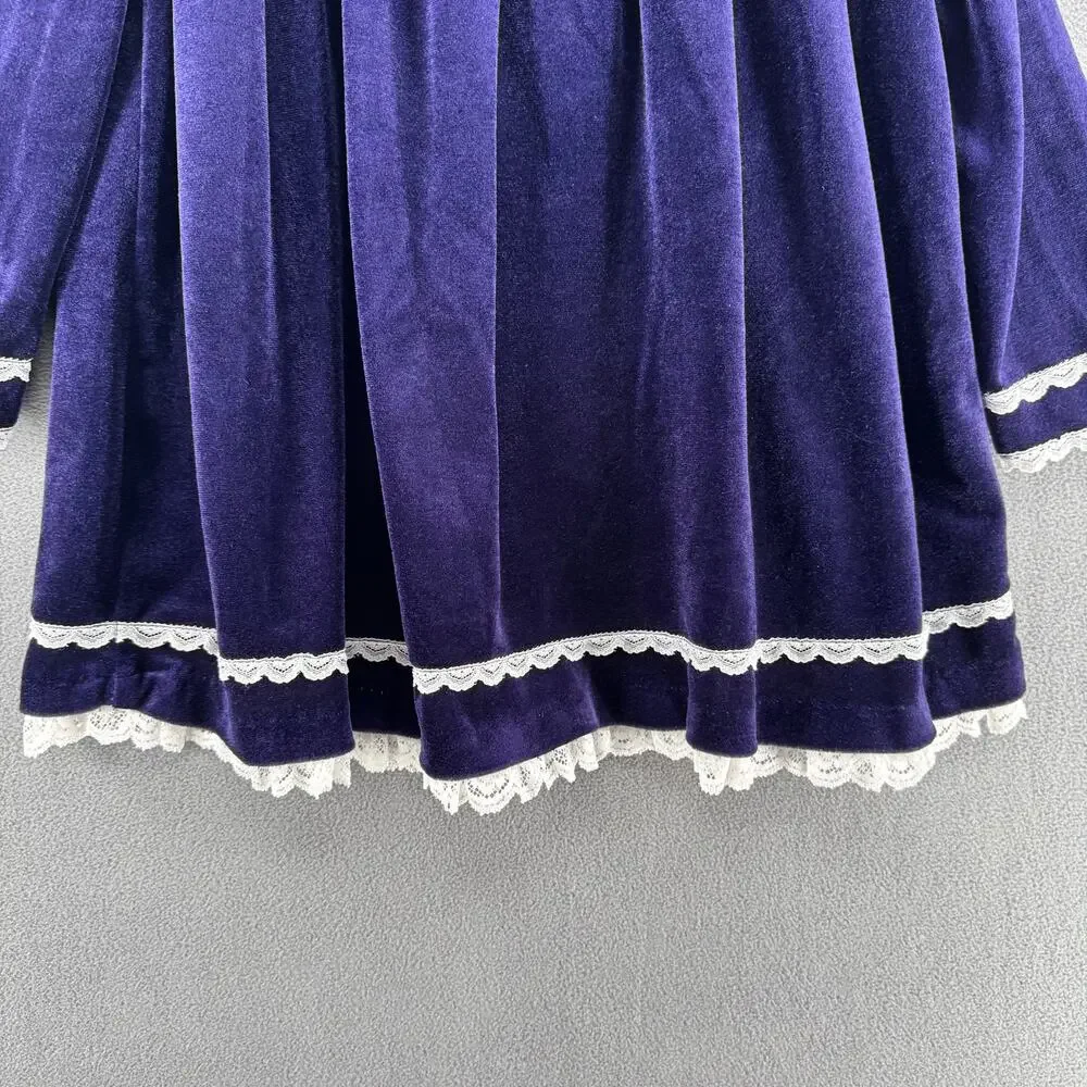 Vintage Pretty as a‎ Picture Velvet and Lace Little Girls Dress 6X Purple White